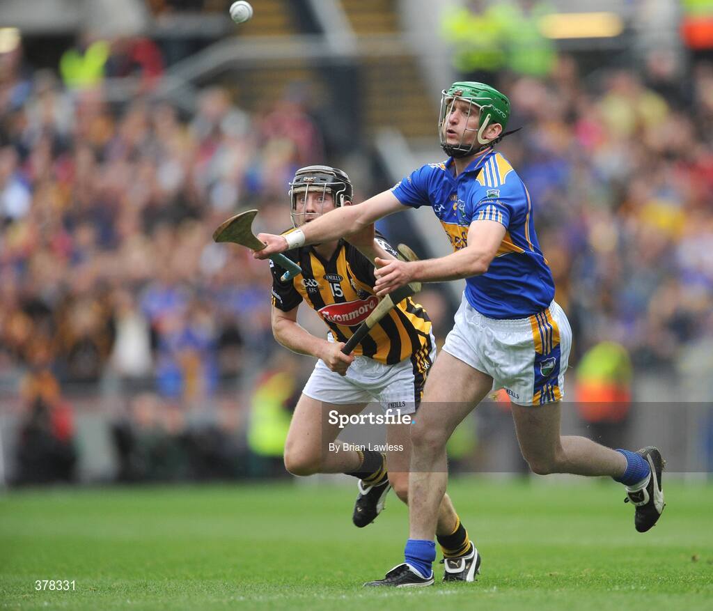 6 September 2009; Declan Fanning, Tipperary, in action against Aidan Fogarty, Kilkenny. GAA Hurling All-Ireland Senior Championship Final, Kilkenny v Tipperary, Croke Park, Dublin. Picture credit: Brian Lawless / SPORTSFILE