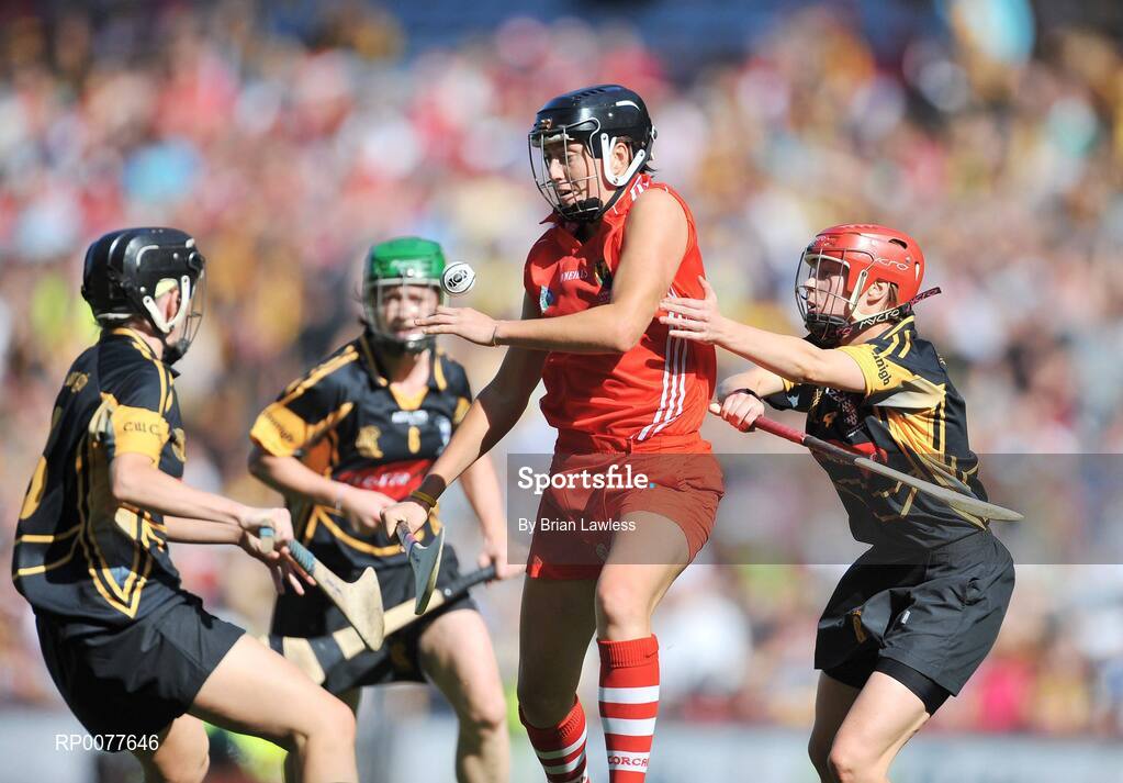 13 September 2009; Gemma O'Connor, Cork, in action against Catherine Doherty, left, and Jacqui Frisby, Kilkenny. Gala All-Ireland Senior Camogie Championship Final, Cork v Kilkenny, Croke Park, Dublin. Picture credit: Brian Lawless / SPORTSFILE