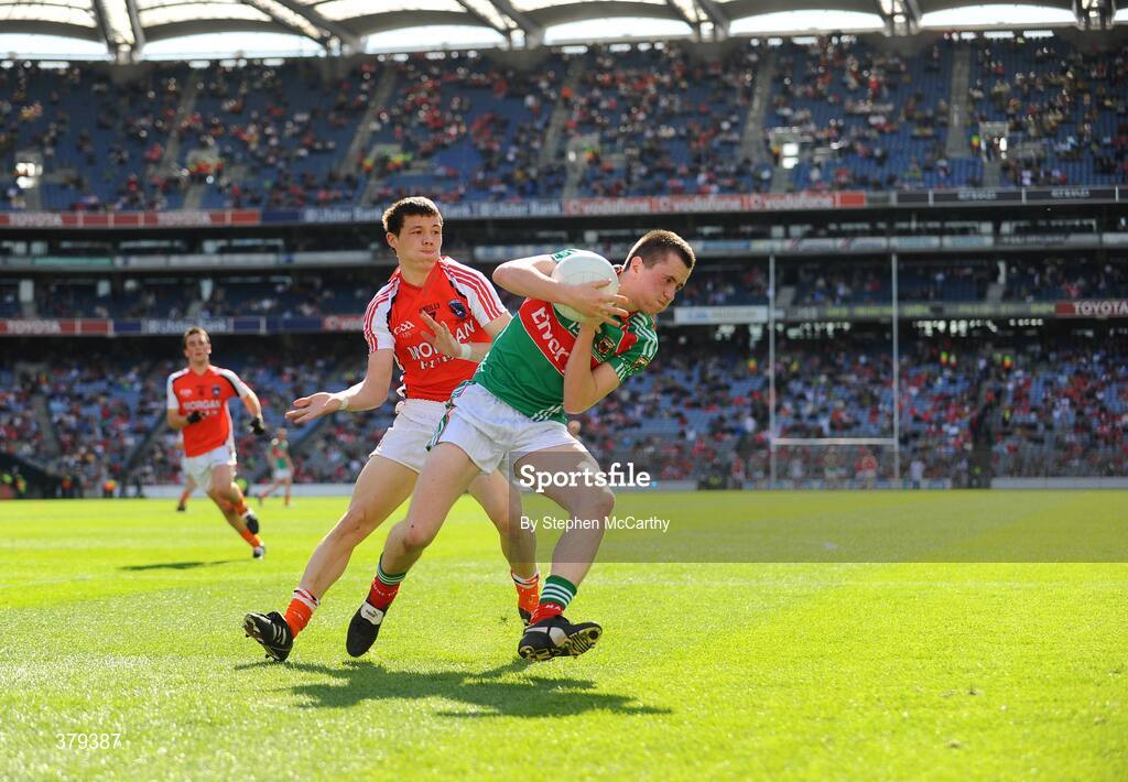 20 September 2009; Cillian O'Connor, Mayo, in action against James Morgan, Armagh. ESB GAA Football All-Ireland Minor Championship Final, Armagh v Mayo, Croke Park, Dublin. Picture credit: Stephen McCarthy / SPORTSFILE