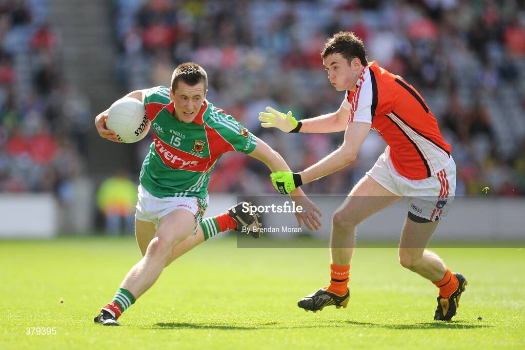 20 September 2009; Cillian O'Connor, Mayo, in action against Andrew Murnin, Armagh. ESB GAA Football All-Ireland Minor Championship Final, Armagh v Mayo, Croke Park, Dublin. Picture credit: Brendan Moran / SPORTSFILE