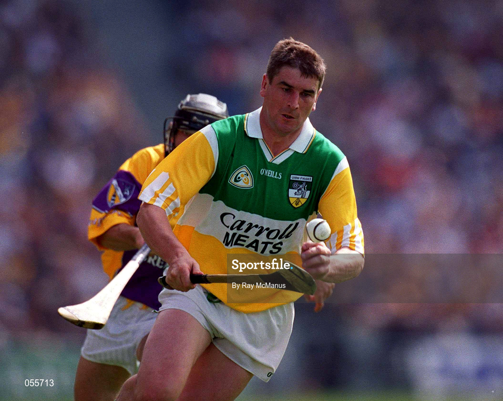 18 June 2000; Michael Duignan of Offaly during the Guinness Leinster Senior Hurling Championship Semi-Final match between Offaly and Wexford at Croke Park in Dublin. Photo by Ray McManus/Sportsfile