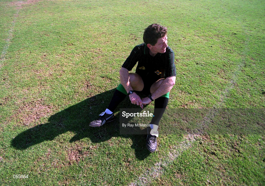 26 January 2001; Referee brian White relaxes prior to the Eircell GAA All Stars Exibition game at Dubai Rugby Ground in Dubai, United Arab Emirates. Photo by Ray McManus/Sportsfile