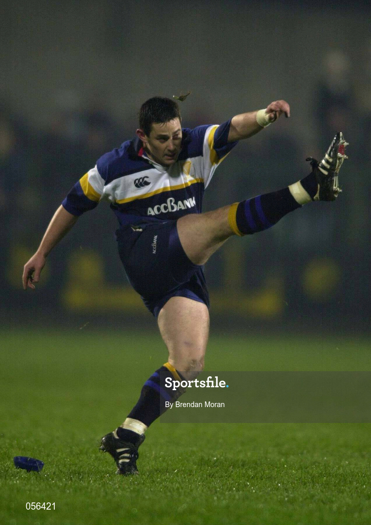 5 January 2001; Brian O'Meara of Leinster during the Interprovincial friendly match between Munster and Leinster at Musgrave Park in Cork. Photo by Brendan Moran/Sportsfile