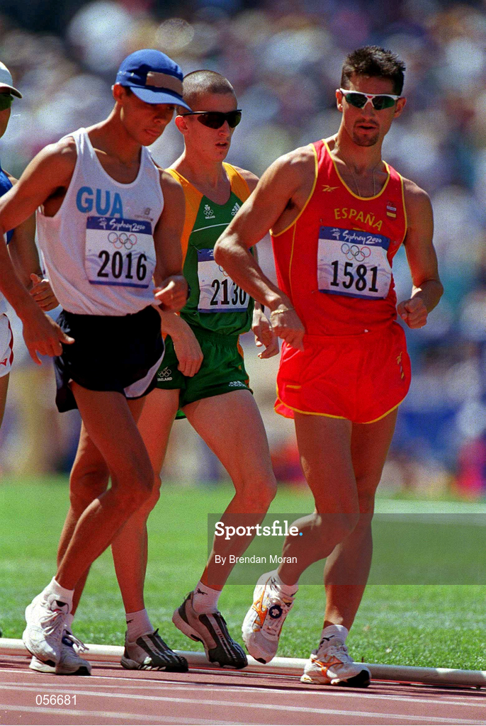 22 September 2000; Robert Heffernan of Ireland (2130) during the Men's 20km Walk Final at Stadium Australia in Sydney Olympic Park in Sydney, Australia. Photo by Brendan Moran/Sportsfile