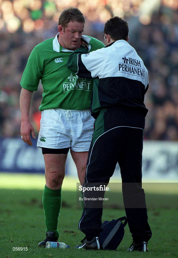 17 February 2001; Mick Galwey of Ireland is attended to by team physiotherapist Ailbe McCormack during the Lloyds TSB Six Nations Rugby Championship match between Ireland and France at Lansdowne Road in Dublin. Photo by Brendan Moran/Sportsfile