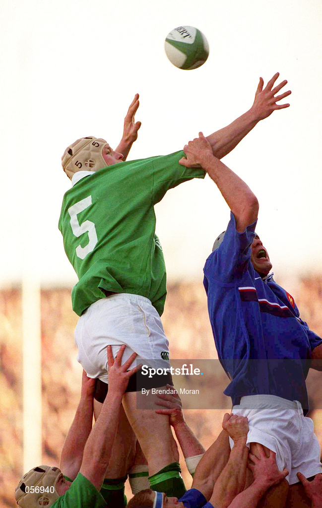 17 February 2001; Malcolm O'Kelly of Ireland wins a lineout against David Auradon of France during the Lloyds TSB Six Nations Rugby Championship match between Ireland and France at Lansdowne Road in Dublin. Photo by Brendan Moran/Sportsfile