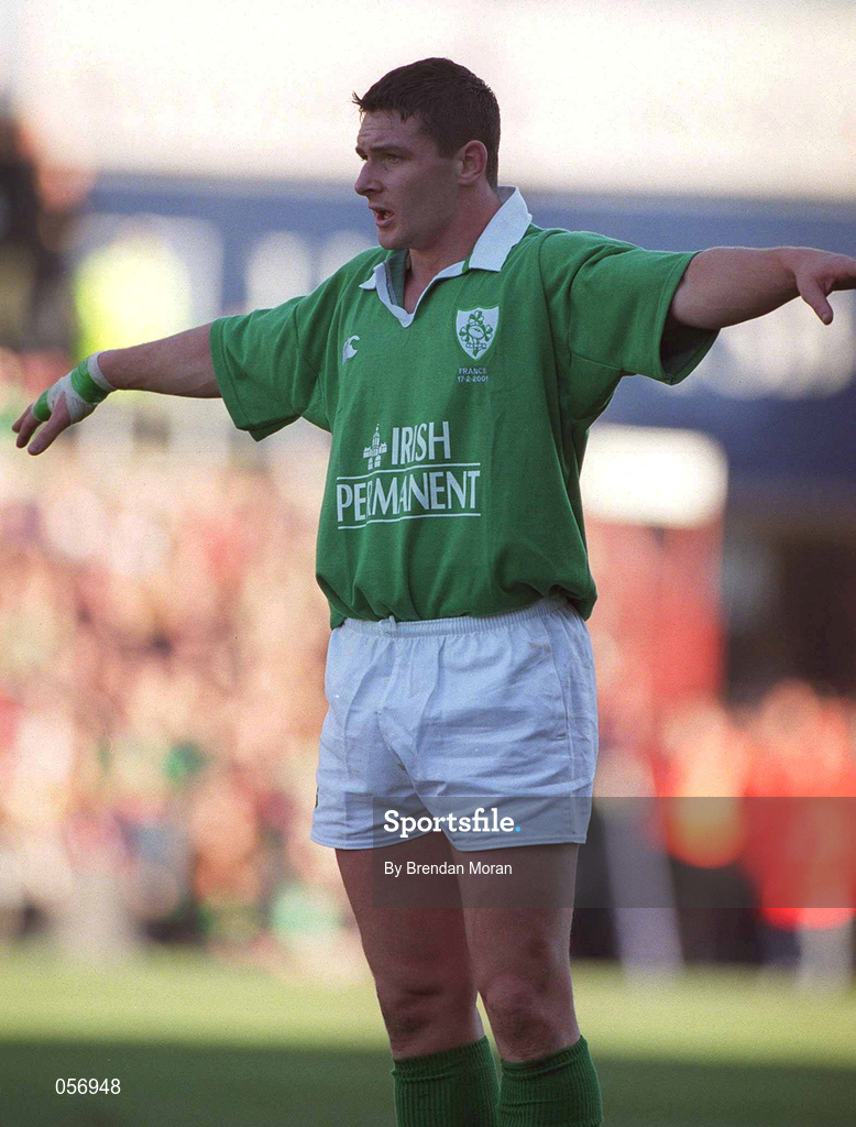 17 February 2001; David Wallace of Ireland during the Lloyds TSB Six Nations Rugby Championship match between Ireland and France at Lansdowne Road in Dublin. Photo by Brendan Moran/Sportsfile