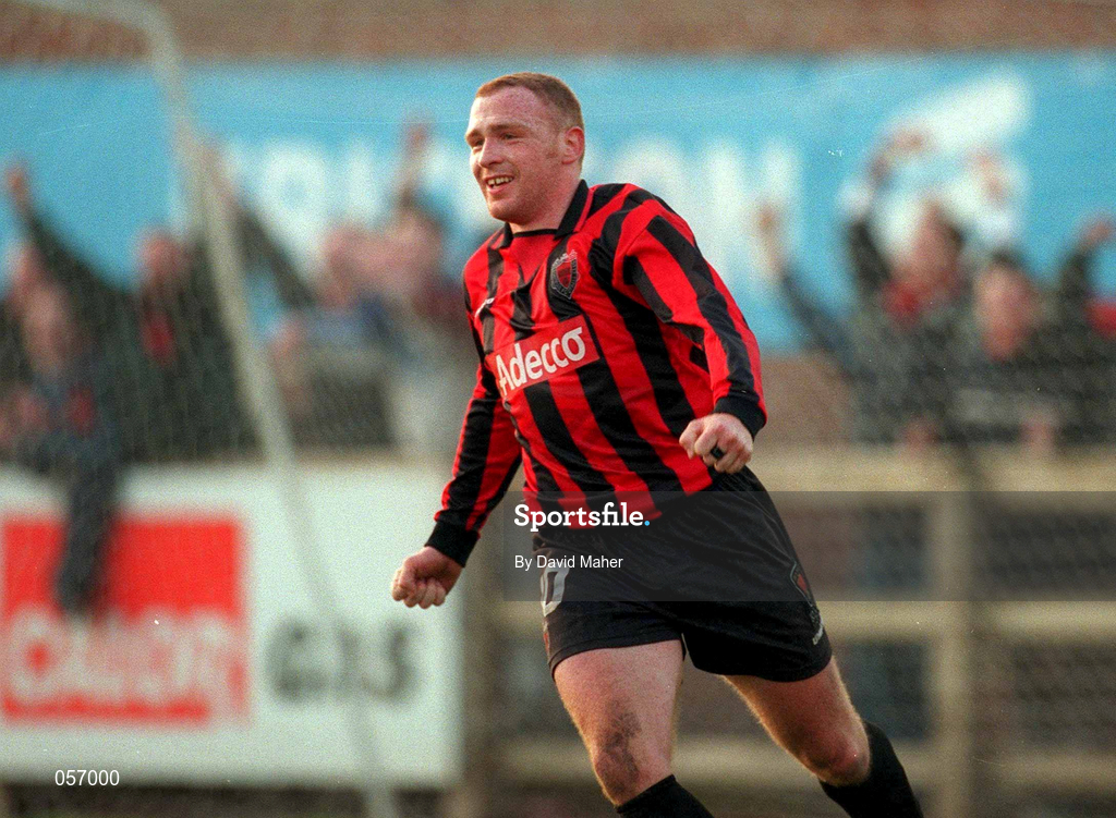 18 February 2001; Glen Crowe of Bohemians celebrates after scoring his side's fourth and winning goal during the Eircom League Premier Division match between UCD and Bohemians at Belfield Park in Dublin. Photo by David Maher/Sportsfile