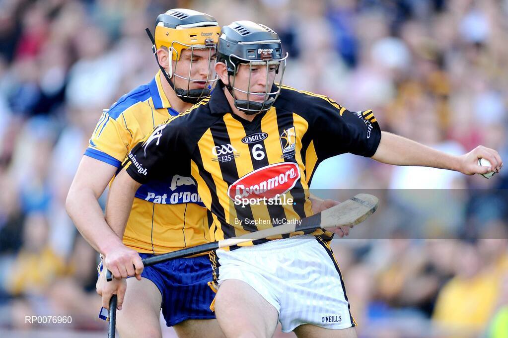 13 September 2009; David Langton, Kilkenny, in action against John Conlon, Clare. Bord Gais Energy GAA All-Ireland U21 Hurling Championship Final, Clare v Kilkenny, Croke Park, Dublin. Picture credit: Stephen McCarthy / SPORTSFILE