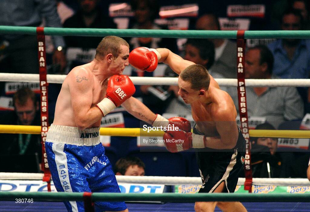 26 September 2009; Anthony Fitzgerald, left, in action against Tadas Jonkus during the fourth round of their International Middleweight bout. Hunky Dorys Fight Night Undercard, The O2, Dublin. Picture credit: Stephen McCarthy / SPORTSFILE