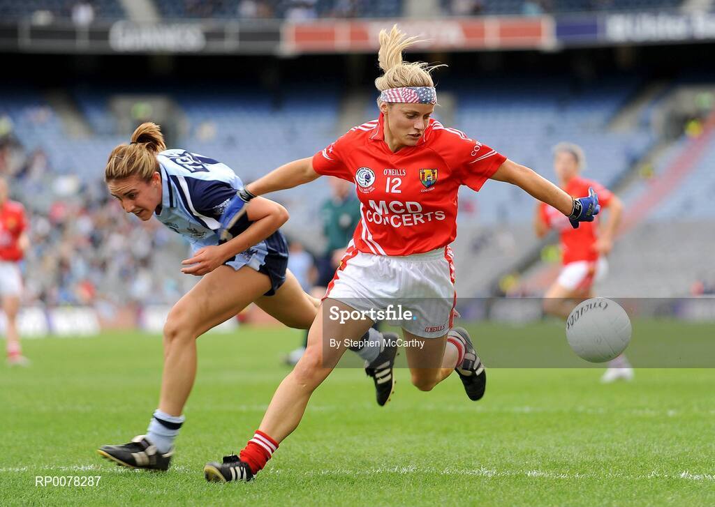 27 September 2009; Amy O'Shea, Cork, in action against Siobhan McGrath, Dublin. TG4 All-Ireland Ladies Football Senior Championship Final, Cork v Dublin, Croke Park, Dublin. Picture credit: Stephen McCarthy / SPORTSFILE