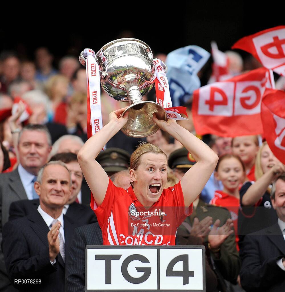 27 September 2009; Cork captain, Mary O'Connor, lifts the Brendan Martin Cup. TG4 All-Ireland Ladies Football Senior Championship Final, Cork v Dublin, Croke Park, Dublin. Picture credit: Stephen McCarthy / SPORTSFILE