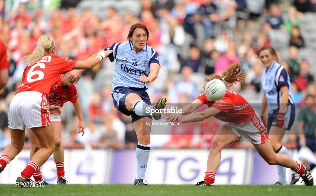 27 September 2009; Lyndsay Peat, Dublin, in action against Brid Stack, 6, Geraldine O'Flynn and Rena Buckley, Cork. TG4 All-Ireland Ladies Football Senior Championship Final, Cork v Dublin, Croke Park, Dublin. Picture credit: Brendan Moran / SPORTSFILE