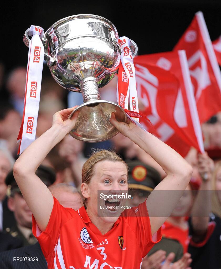27 September 2009; Cork captain Mary O'Connor lifts the Brendan Martin Cup. TG4 All-Ireland Ladies Football Senior Championship Final, Cork v Dublin, Croke Park, Dublin. Picture credit: Brendan Moran / SPORTSFILE