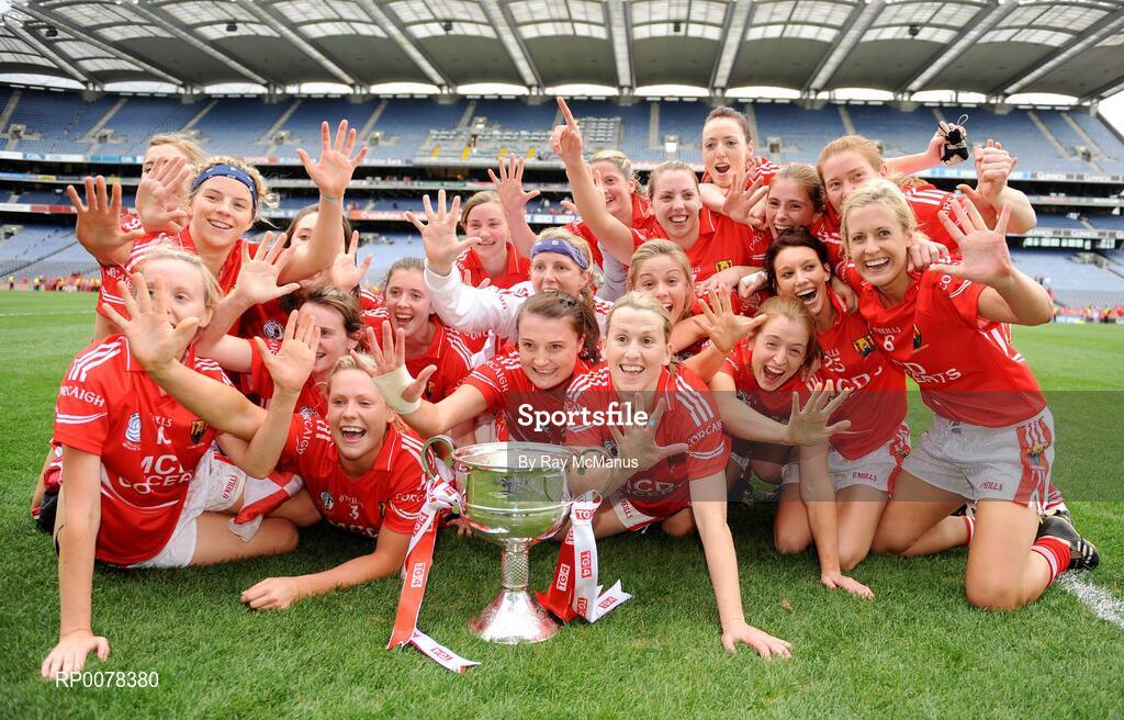 27 September 2009; The Cork team celebrate winning five All-Ireland titles in a row. TG4 All-Ireland Ladies Football Senior Championship Final, Cork v Dublin, Croke Park, Dublin. Picture credit: Ray McManus / SPORTSFILE