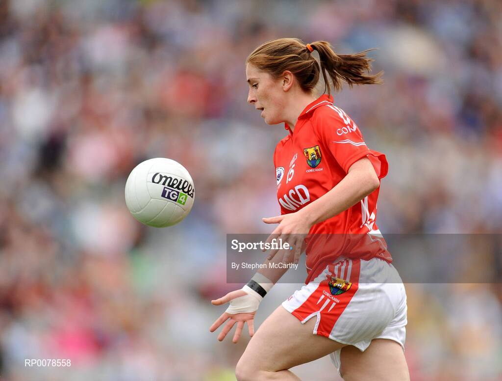 27 September 2009; Rhona Ní Bhuachalla, Cork. TG4 All-Ireland Ladies Football Senior Championship Final, Cork v Dublin, Croke Park, Dublin. Picture credit: Stephen McCarthy / SPORTSFILE