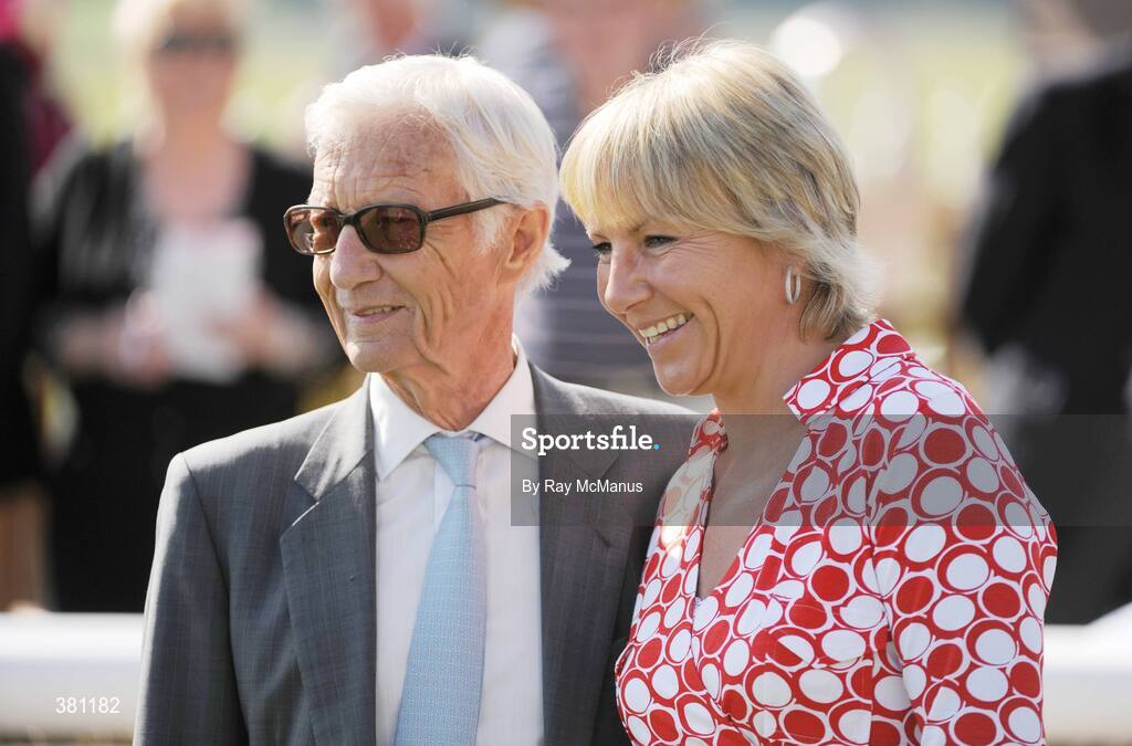 12 September 2009; Former champion jockey Lester Piggott and his daughter Tracy at the races. The Curragh Racecourse, Co. Kildare. Picture credit: Ray McManus / SPORTSFILE