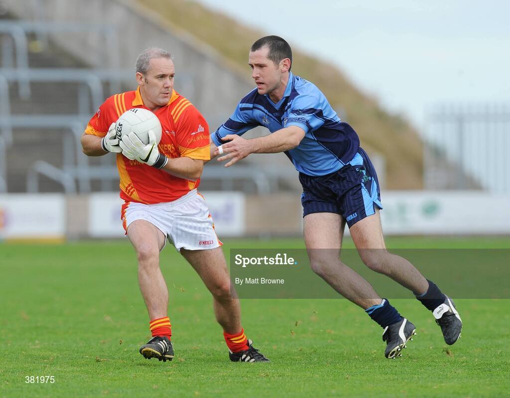 4 October 2009; Derek O'Reilly, Horeswood, in action against Joe O'Connor, St Anne's. Wexford County Senior Football Final, Horeswood v St Anne's, Wexford Park, Wexford. Picture credit: Matt Browne / SPORTSFILE