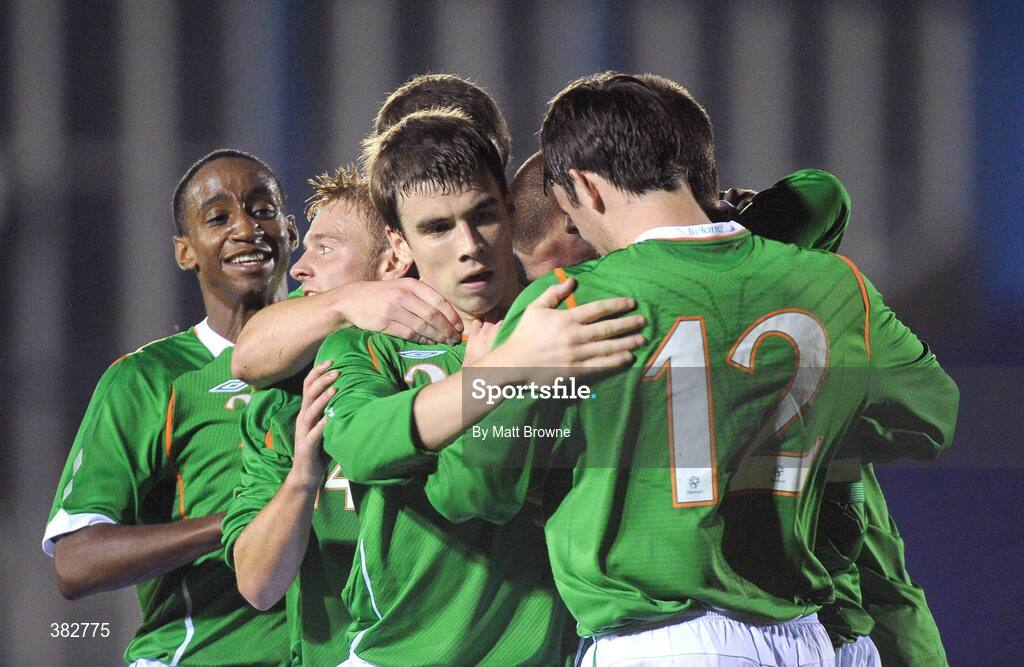 13 October 2009; Republic of Ireland players celebrate Owen Garvan's equalising goal in injury time. UEFA European U21 Championship Qualifier, Republic of Ireland v Switzerland, RSC, Waterford. Picture credit: Matt Browne / SPORTSFILE