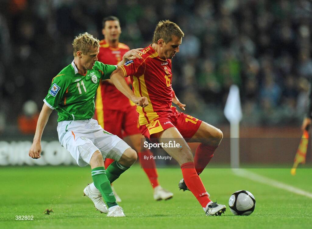 14 October 2009; Milorad Pekovic, Montenegro, in action against Damien Duff, Republic of Ireland. 2010 FIFA World Cup Qualifier, Republic of Ireland v Montenegro, Croke Park, Dublin. Picture credit: Pat Murphy / SPORTSFILE