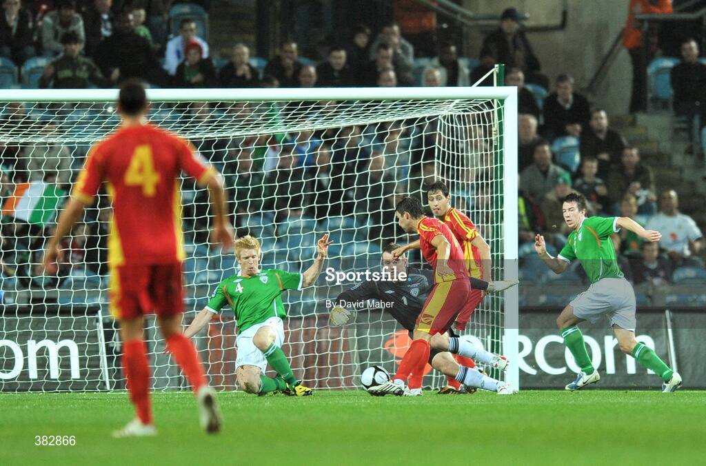 14 October 2009; Republic of Ireland defender Paul McShane and goalkeeper Shay Given attempt to block the shot of Simon Vukcevic, Montenegro. 2010 FIFA World Cup Qualifier, Republic of Ireland v Montenegro, Croke Park, Dublin. Picture credit: David Maher / SPORTSFILE
