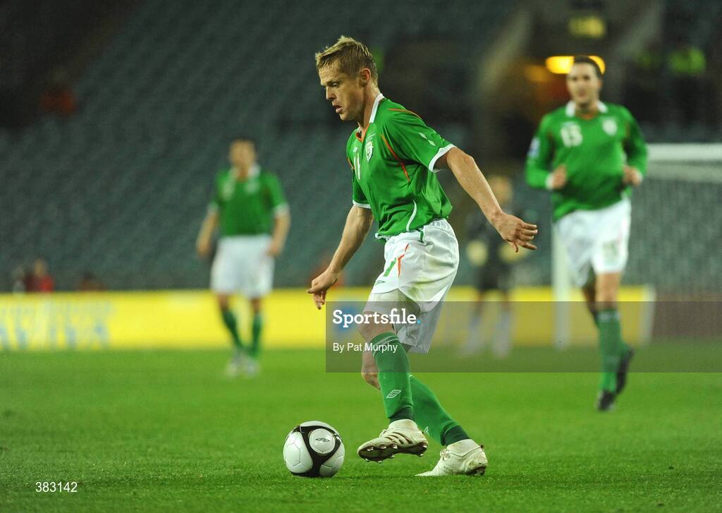 14 October 2009; Damien Duff, Republic of Ireland. 2010 FIFA World Cup Qualifier, Republic of Ireland v Montenegro, Croke Park, Dublin. Picture credit: Pat Murphy / SPORTSFILE