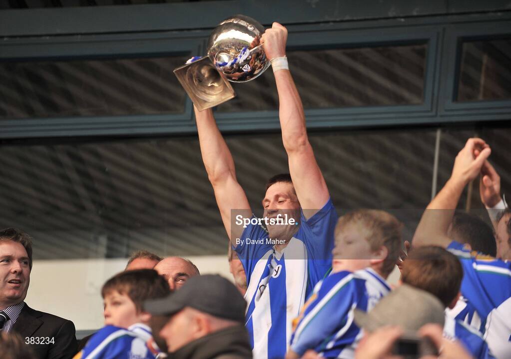 18 October 2009; Declan O'Mahony, Ballyboden St. Enda's captain, lifts the cup. Dublin County Senior Football Final, Ballyboden St. Enda's v St. Jude's, Parnell Park, Dublin. Picture credit: David Maher / SPORTSFILE