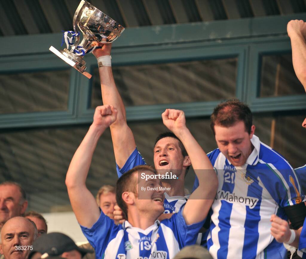 18 October 2009; Declan O'Mahoney, Ballyboden St. Enda's captain, celebrates with his team-mates at the end of the game. Dublin County Senior Football Final, Ballyboden St. Enda's v St. Jude's, Parnell Park, Dublin. Picture credit: David Maher / SPORTSFILE