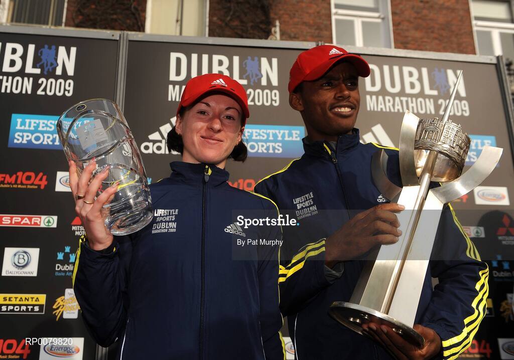 26 October 2009; Winner of the Women's race Kateryna Stetsenko, Ukraine, with winner of the Men's race Feyisa Lilesa, Ethiopia, after the Lifestyle Sports - adidas Dublin Marathon 2009. Merrion Square, Dublin. Picture credit: Pat Murphy / SPORTSFILE