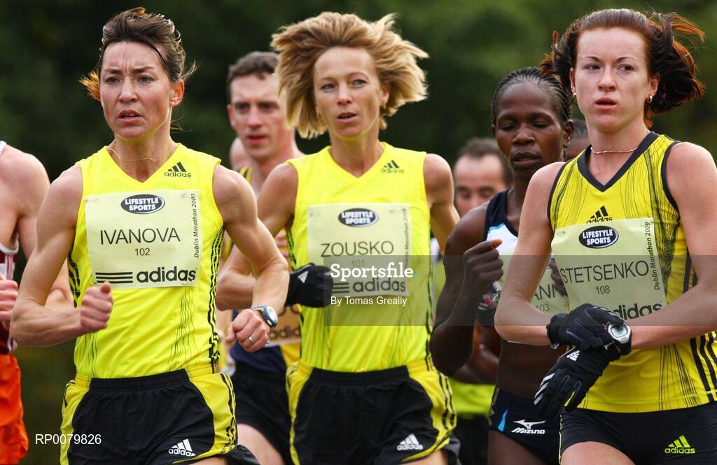 26 October 2009; Alina Ivanova, Russia, Larissa Zousko, Russia, Helalia Johannes, Nambia and eventual winner, Kateryna Stetsenko, Ukraine, in action during the Lifestyle Sports - adidas Dublin Marathon 2009. Phoenix Park, Dublin. Picture credit: Tomas Greally / SPORTSFILE