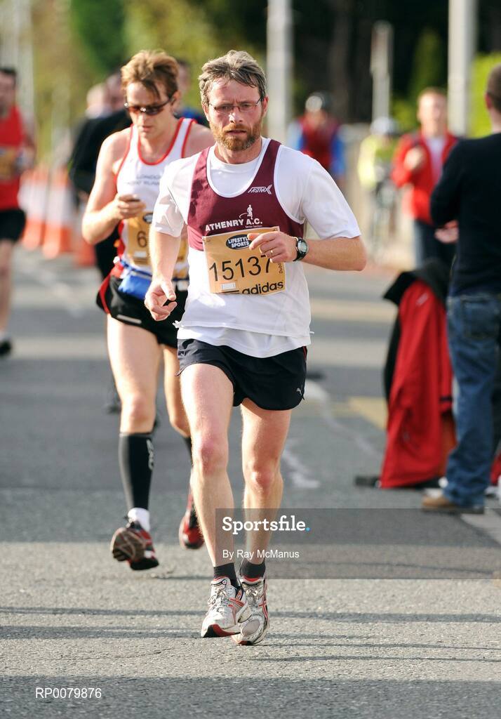 26 October 2009; Michael Rooney, Athenry AC, Co. Galway, in action during the Lifestyle Sports - adidas Dublin Marathon 2009. Dublin. Picture credit: Ray McManus / SPORTSFILE