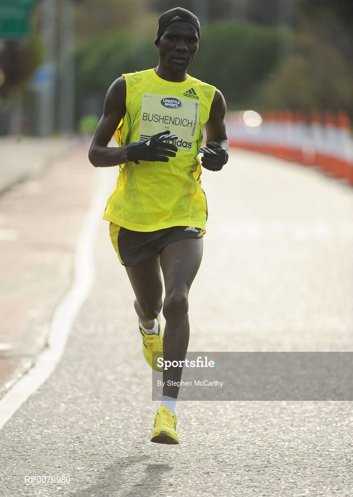 26 October 2009; Solomon Bushendich, Kenya, during the Lifestyle Sports - adidas Dublin Marathon 2009. Merrion Square, Dublin. Picture credit: Stephen McCarthy / SPORTSFILE