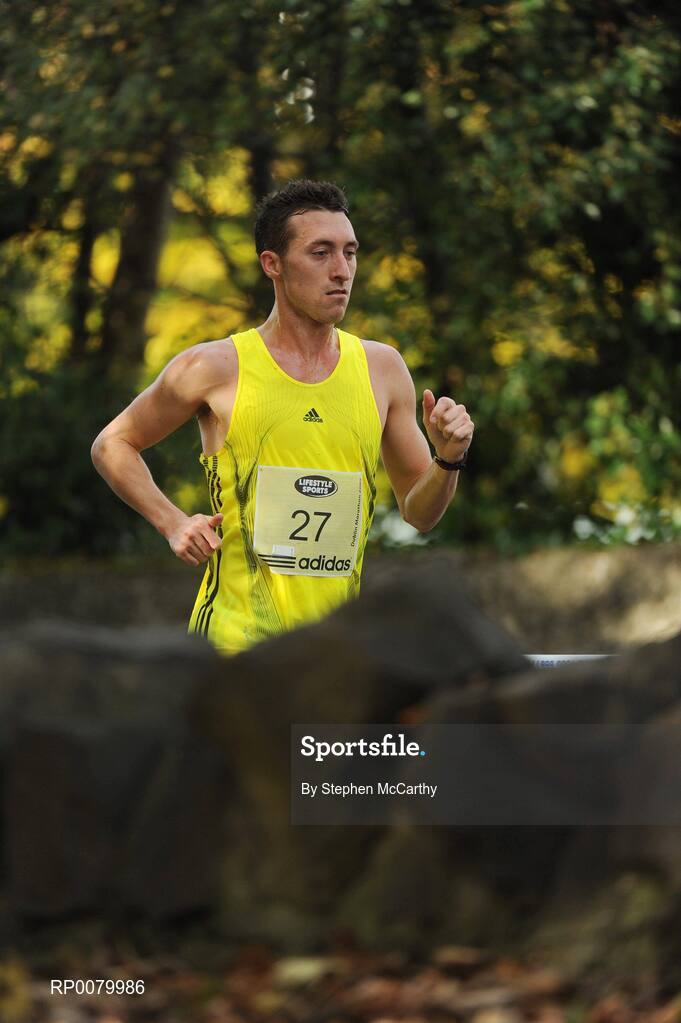 26 October 2009; Thomas Bedford, from London, England, during the Lifestyle Sports - adidas Dublin Marathon 2009. Merrion Square, Dublin. Picture credit: Stephen McCarthy / SPORTSFILE