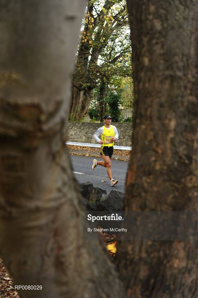 26 October 2009; Raivis Zakis, from Latvia, living in Waterford, during the Lifestyle Sports - adidas Dublin Marathon 2009. Dublin. Picture credit: Stephen McCarthy / SPORTSFILE