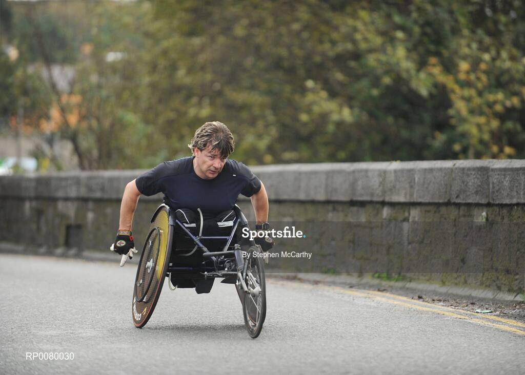 26 October 2009; Paul Hannan, from Armagh, during the Lifestyle Sports - adidas Dublin Marathon 2009. Dublin. Picture credit: Stephen McCarthy / SPORTSFILE