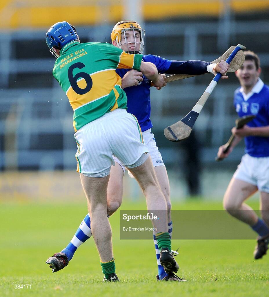 1 November 2009; Lar Corbett, Thurles Sarsfields, in action against Pat Mulcahy, Newtownshandrum. AIB GAA Hurling Munster Senior Club Championship Quarter-Final, Thurles Sarsfields v Newtownshandrum, Semple Stadium, Thurles, Co. Tipperary. Picture credit: Brendan Moran / SPORTSFILE