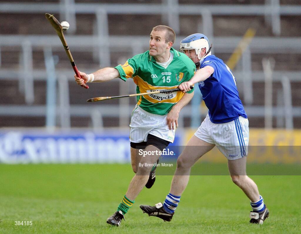1 November 2009; Ben O'Connor, Newtownshandrum, in action against Johnny Enright, Thurles Sarsfields. AIB GAA Hurling Munster Senior Club Championship Quarter-Final, Thurles Sarsfields v Newtownshandrum, Semple Stadium, Thurles, Co. Tipperary. Picture credit: Brendan Moran / SPORTSFILE
