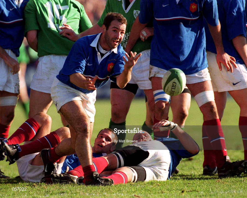 17 February 2001; Philipe Carbonneau of France during the Lloyds TSB Six Nations Rugby Championship match between Ireland and France at Lansdowne Road in Dublin. Photo by Matt Browne/Sportsfile