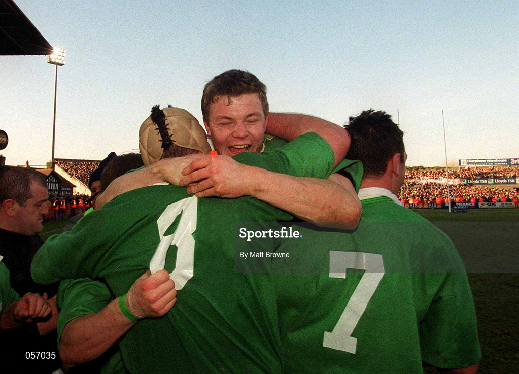 17 February 2001; Ireland's Brian O'Driscoll celebrates with team-mates Anthony Foley, 8, and David Wallace, 7, following the Lloyds TSB Six Nations Rugby Championship match between Ireland and France at Lansdowne Road in Dublin. Photo by Matt Browne/Sportsfile
