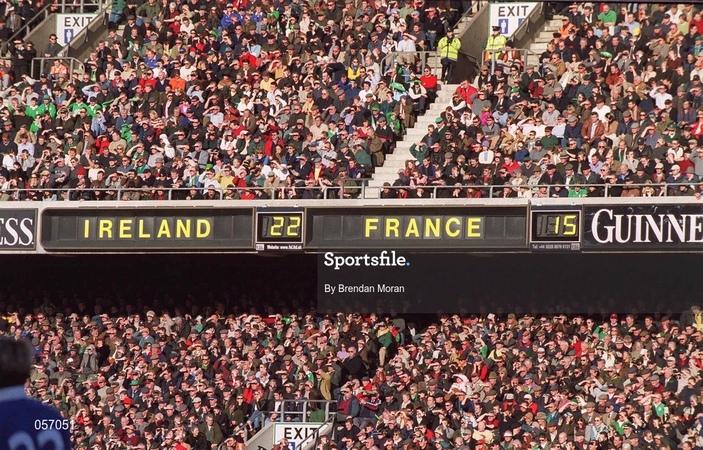 17 February 2001; The scoreboard at the final whistle showing Ireland 22, France 15, following the Lloyds TSB Six Nations Rugby Championship match between Ireland and France at Lansdowne Road in Dublin. Photo by Brendan Moran/Sportsfile
