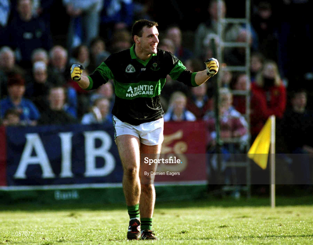 18 February 2001; Ivan Gibbons of Nemo Rangers celebrates following the AIB All-Ireland Senior Club Football Championship Semi-Final match between Nemo Rangers and O'Hanrahan's at the Clonmel Sportsfield in Clonmel, Tipperayr. Photo by Damien Eagers/Sportsfile
