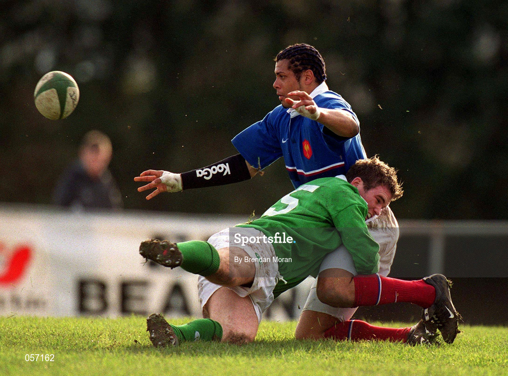 16 February 2001; France's Yannick Larguet in action against Ireland's Gordon D'Arcy during the U21 Rugby International match between Ireland and France at Templeville Road in Dublin. Photo by Brendan Moran/Sportsfile