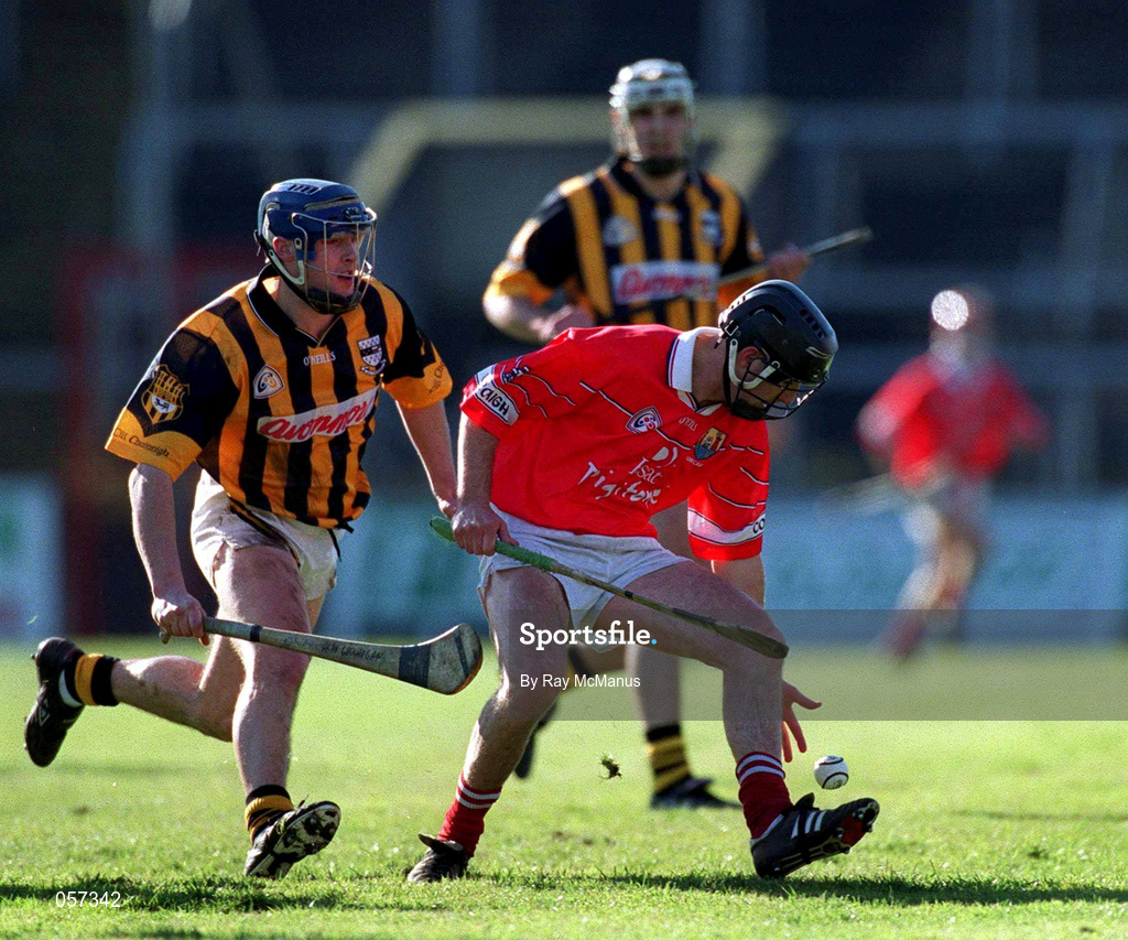 24 February 2001; Ben O'Connor of Cork in action against Alan Geoghegan of Kilkenny during the Allianz National Hurling League Division 1B match between Cork and Kilkenny at Páirc Uí Chaoimh in Cork. Photo by Ray McManus/Sportsfile