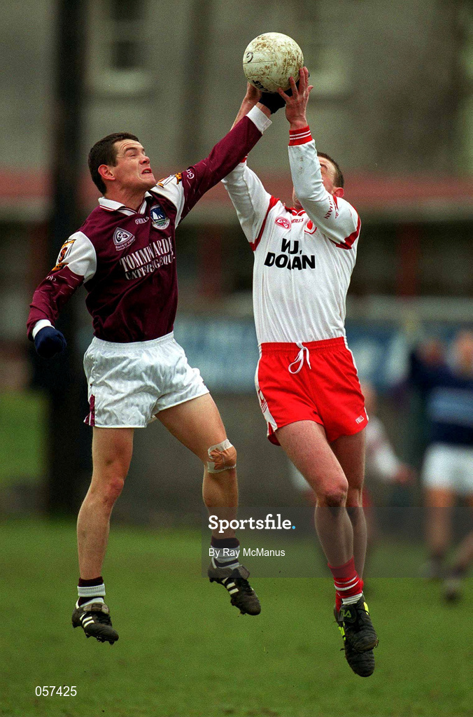 25 February 2001; Galway's Declan Meehan competes for a high ball with Gerard Cavlan of Tyrone during the Allianz National Football League Division 1A match between Galway and Tyrone at Duggan Park in Ballinasloe, Galway. Photo by Ray McManus/Sportsfile
