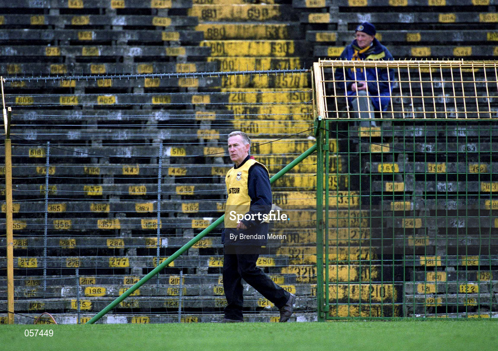 25 February 2001; Graigue Ballycallan manager Jim Neary during the AIB All-Ireland Senior Club Hurling Championship Semi-Final between Graigue Ballycallan and Sixmilebridge at Semple Stadium in Thurles, Tipperary. Photo by Brendan Moran/Sportsfile