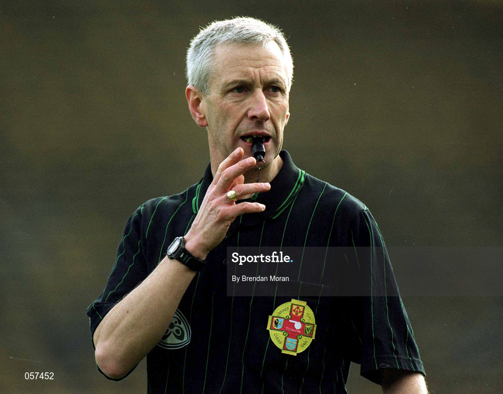 25 February 2001; Referee Pat O'Connor during the AIB All-Ireland Senior Club Hurling Championship Semi-Final between Graigue Ballycallan and Sixmilebridge at Semple Stadium in Thurles, Tipperary. Photo by Brendan Moran/Sportsfile