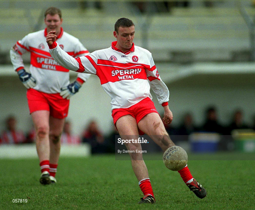 25 February 2001; Patrick Bradley of Derry during the Allianz National Football League Division 1B match between Meath and Derry at Páirc Tailteann in Navan, Meath. Photo by Damien Eagers/Sportsfile