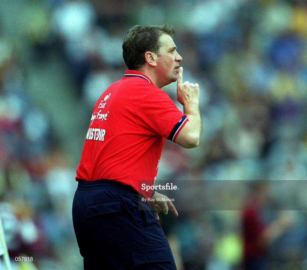 10 September 2000; Cork manager John Considine during the All-Ireland Minor Hurling Championship Final between Cork and Galway at Croke Park in Dublin. Photo by Ray McManus/Sportsfile