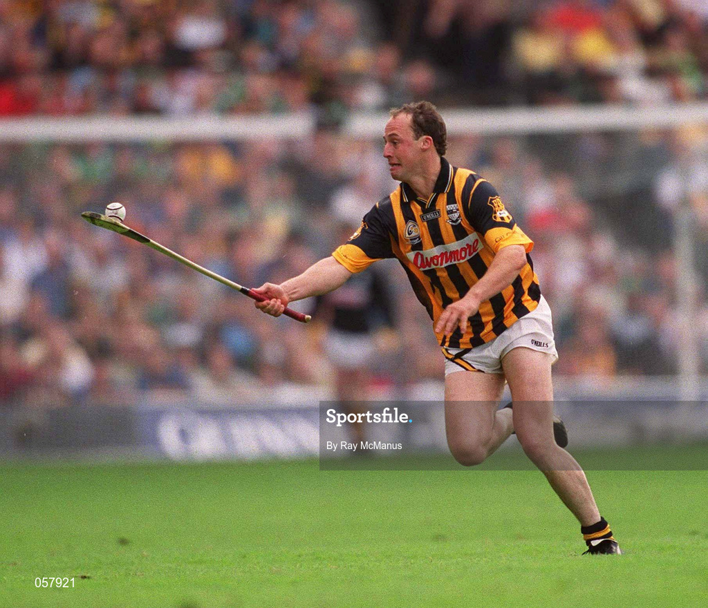 10 September 2000; Andy Comerford of Kilkenny during the Guinness All-Ireland Senior Hurling Championship Final between Kilkenny and Offaly at Croke Park in Dublin. Photo by Ray McManus/Sportsfile