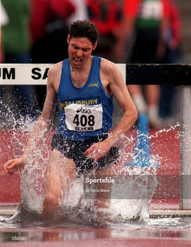 13 July 1997; Stephen Norris, City of Salisbury AC, competes in the BLÉ National Track & Field Championships at Morton Stadium in Santry, Dublin. Photo by David Maher/Sportsfile